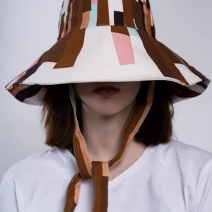Chapeau "Neutra"